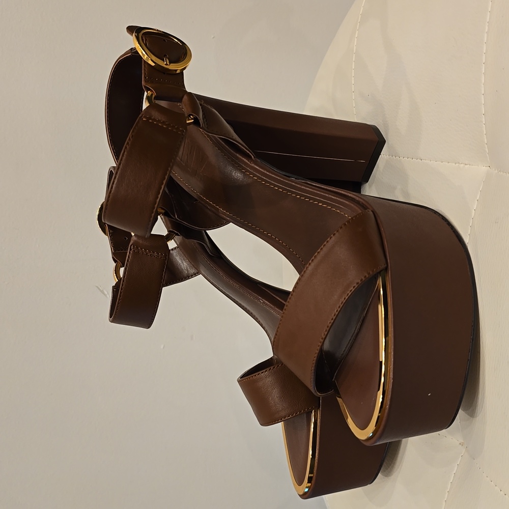 Shila DKNY Brown High Heel Platform Strappy Sandals Shoes Gold Hardware 8 1/2 9 - Picture 5 of 11
